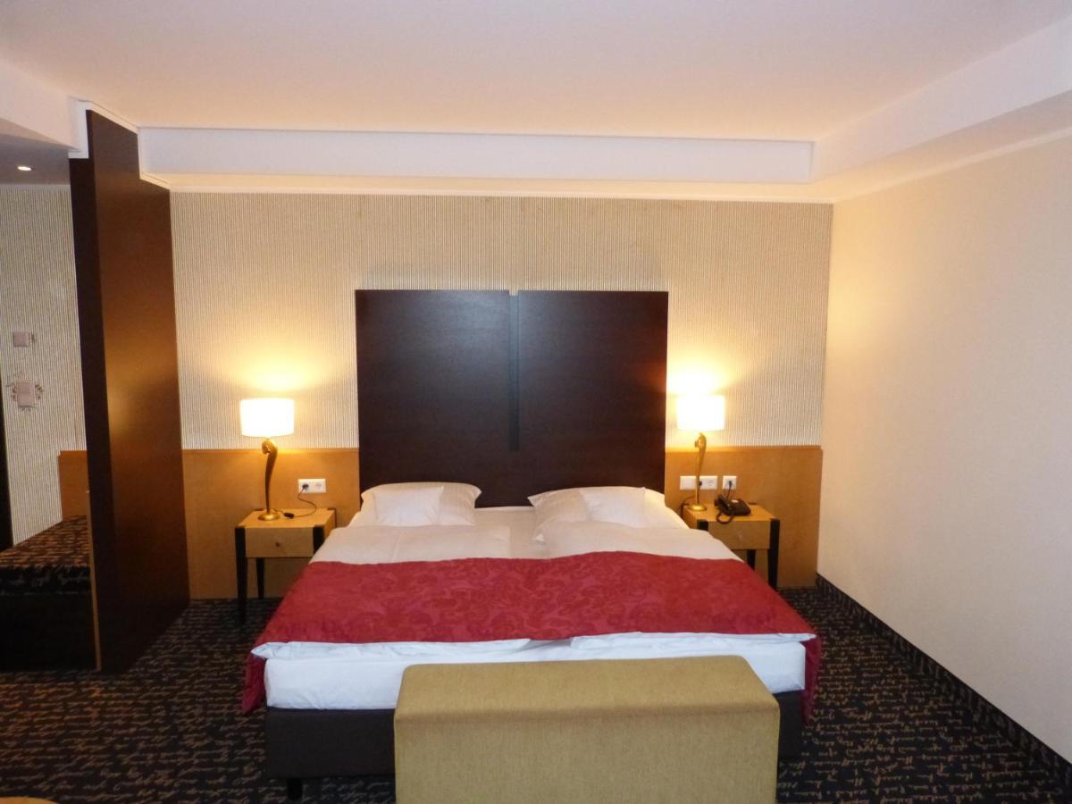 Hotel Roshop Barnstorf Luaran gambar
