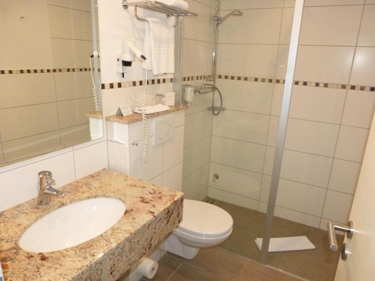 Hotel Roshop Barnstorf Luaran gambar